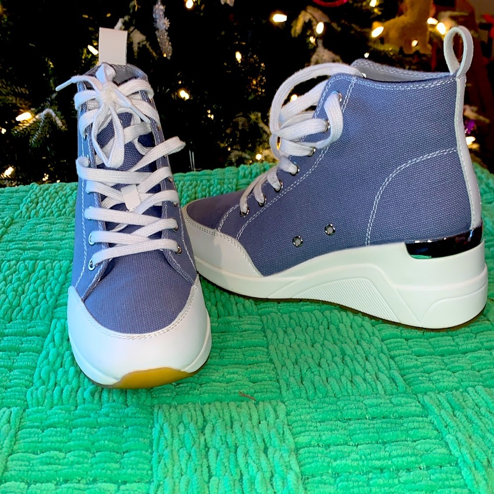 Denim and white faux leather platform sneakers